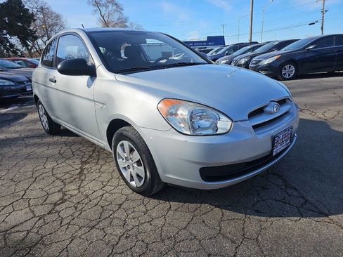 Used 2008 Hyundai Accent GS image 2