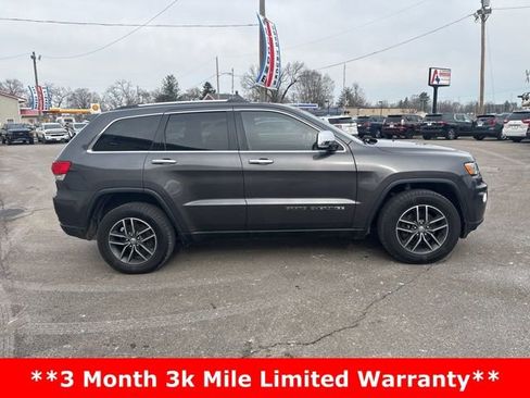 Used 2018 Jeep Grand Cherokee Limited image 2