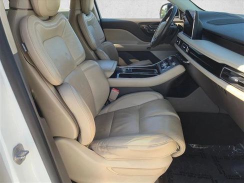 Used 2020 Lincoln Aviator Reserve w/ Equipment Group 202A image 23