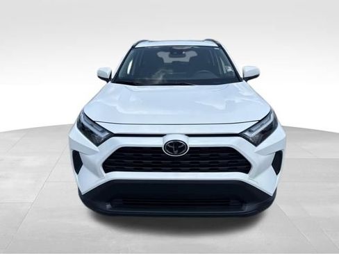 Used 2025 Toyota RAV4 XLE w/ Convenience Package AWD/4WD image 8