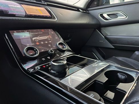 Used 2018 Land Rover Range Rover Velar S image 49