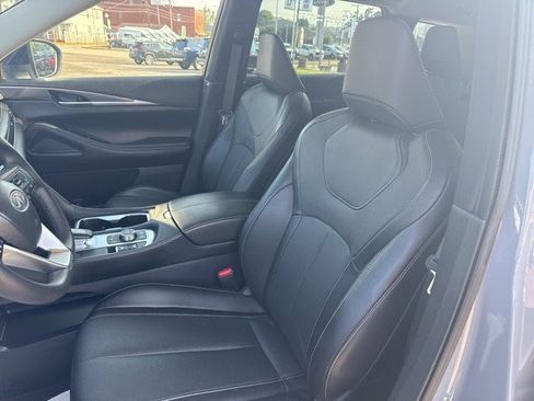 Used 2025 INFINITI QX60 Luxe image 12