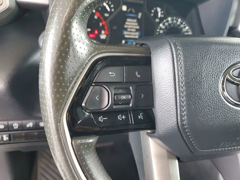 Used 2022 Toyota Tundra SR5 w/ SR5 Convenience Package RWD image 22