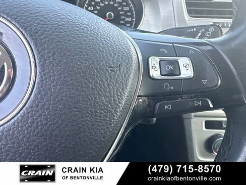 Used 2016 Volkswagen Golf S FWD image 22