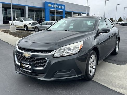 Used 2016 Chevrolet Malibu LT image 30