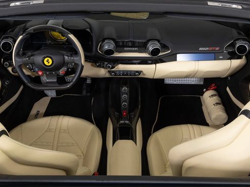 Used 2021 Ferrari 812 GTS RWD image 25