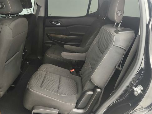 Used 2017 GMC Acadia SLE image 25