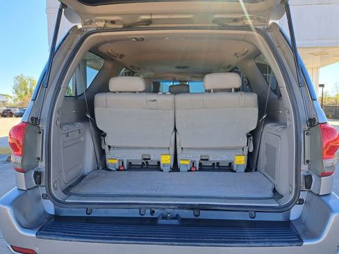 Used 2005 Toyota Sequoia Limited image 21