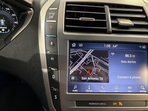 Used 2020 Lincoln MKZ Reserve image 19