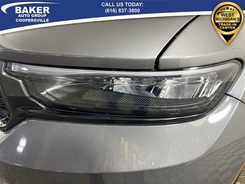 Used 2024 Jeep Grand Cherokee Altitude image 34