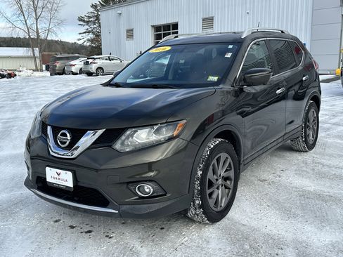Used 2016 Nissan Rogue SL w/ SL Premium Package image 3