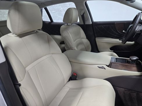 Used 2019 Lexus LS 500 image 51