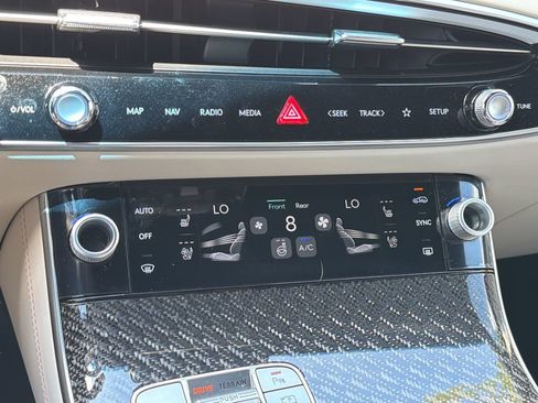 Certified 2026 Genesis GV70 3.5T Sport Prestige AWD/4WD image 33