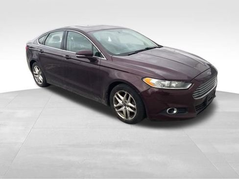 Used 2013 Ford Fusion SE image 4
