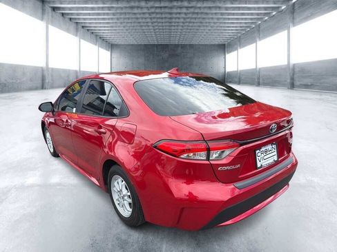 Used 2020 Toyota Corolla LE w/ Carpet Mat Package (TMS) FWD image 4