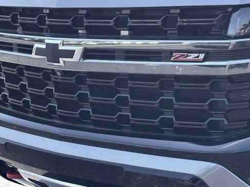Used 2022 Chevrolet Tahoe Z71 w/ Z71 Off-Road Package AWD/4WD image 6
