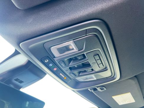 Used 2022 Chevrolet Silverado 3500 High Country image 22