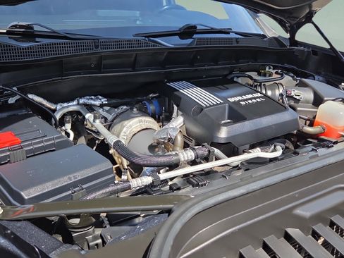 Used 2021 GMC Sierra 1500 SLT w/ SLT Premium Package AWD/4WD image 17