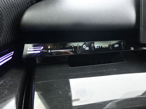 Used 2026 BMW 530i RWD image 34