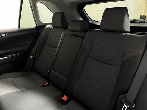 Certified 2024 Toyota RAV4 XLE FWD image 21