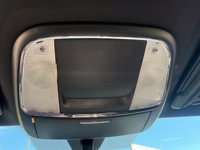 Used 2012 Dodge Charger SE RWD image 27