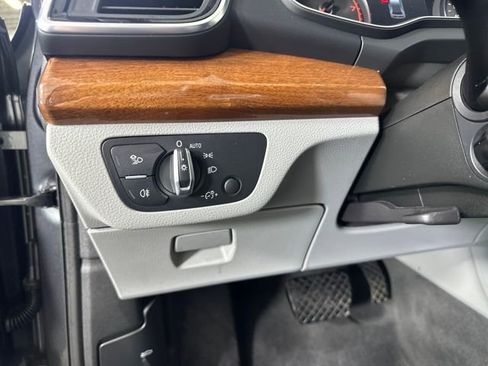 Used 2022 Audi Q5 2.0T Premium image 19