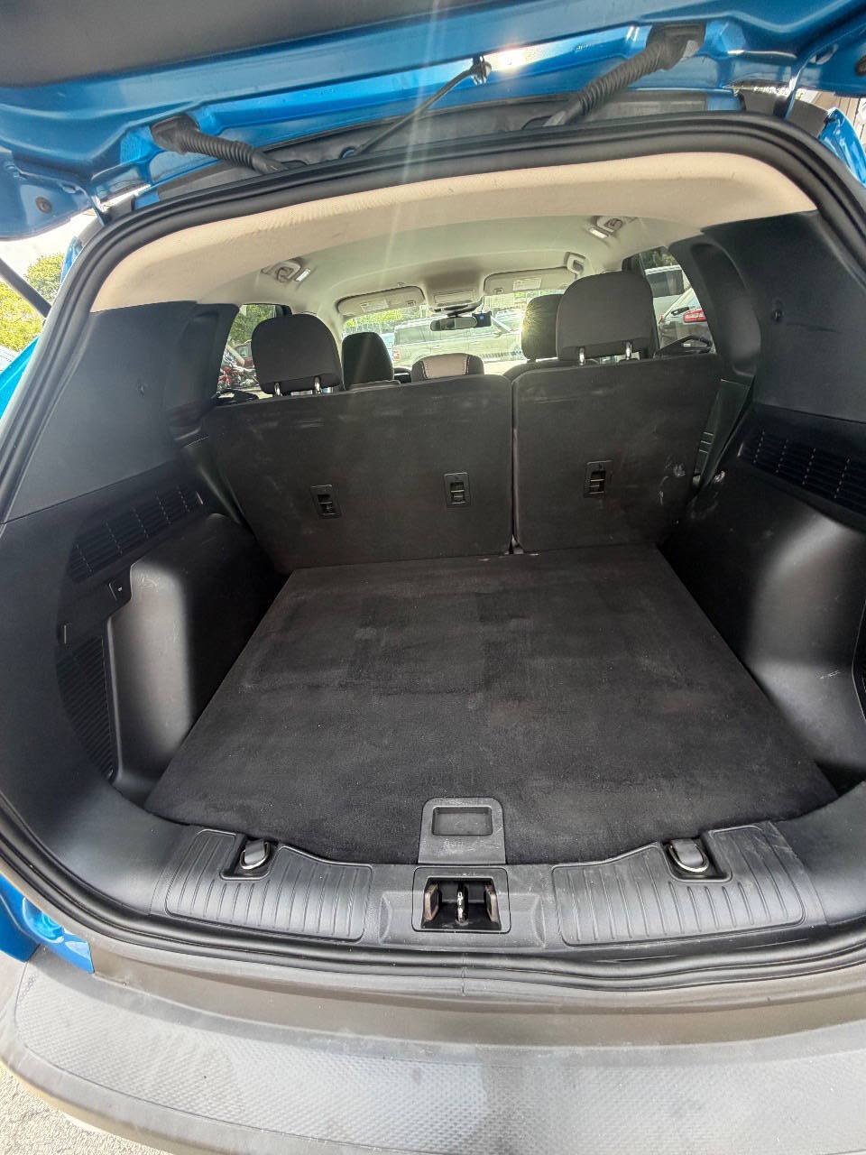 Used 2021 Ford Escape SE w/ Cold Weather Package FWD image 36