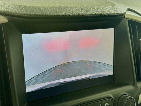 Used 2023 GMC Terrain SLT image 22