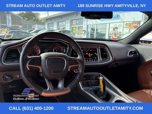 Used 2017 Dodge Challenger SRT Hellcat image 33