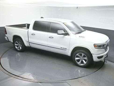 Used 2020 RAM 1500 Limited w/ Body Color Bumper Group image 39