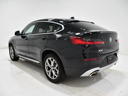 Used 2023 BMW X4 xDrive30i w/ Premium Package image 3