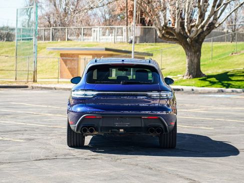 Used 2023 Porsche Macan Turbo image 6