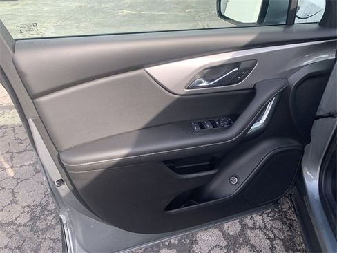 Certified 2025 Chevrolet Blazer LT w/ Convenience Package image 22