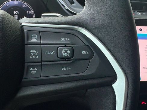 New 2026 Jeep Grand Cherokee L 2WD image 19