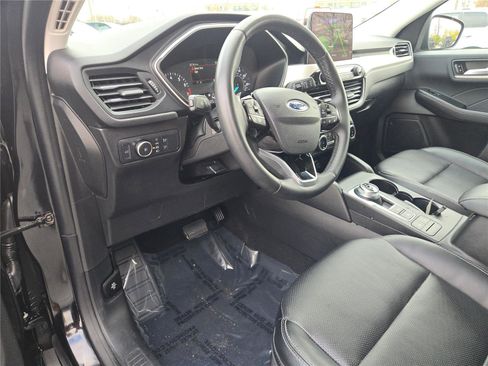 Used 2022 Ford Escape SEL image 25