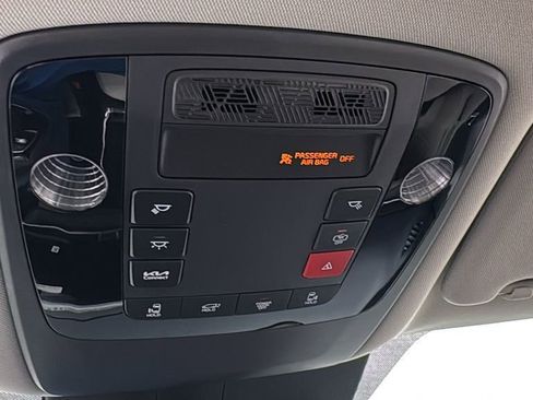 New 2026 Kia Carnival EX FWD image 32