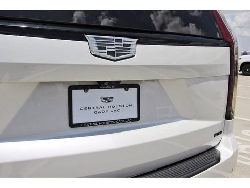 Used 2023 Cadillac Escalade ESV Sport w/ LPO, ONYX Package RWD image 31