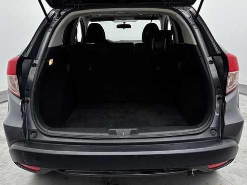 Used 2018 Honda HR-V EX image 29
