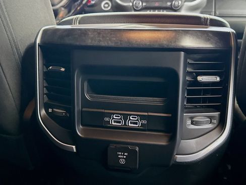 Used 2022 RAM 1500 Big Horn AWD/4WD image 24
