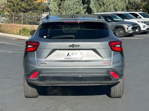 Used 2024 Chevrolet Trax RS w/ Driver Confidence Package image 4