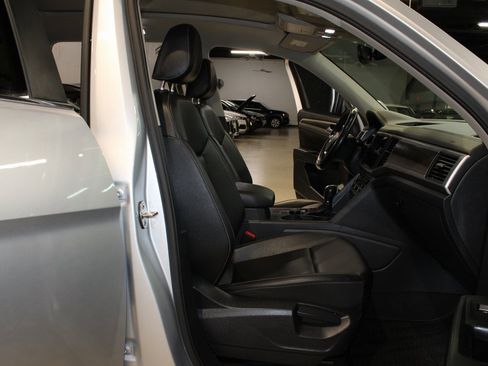 Used 2019 Volkswagen Atlas SE image 15