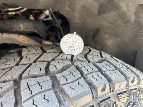 Used 2018 Ford F150 XLT w/ Equipment Group 302A Luxury AWD/4WD image 11