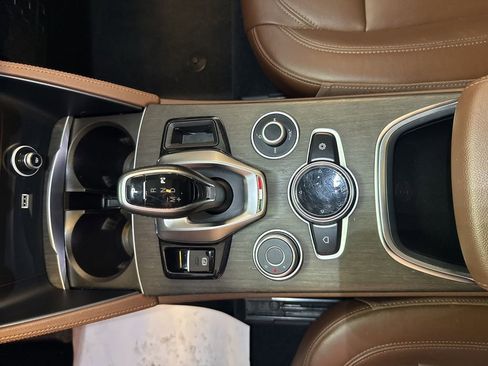 Used 2021 Alfa Romeo Stelvio Ti w/ Nero Edizione image 39