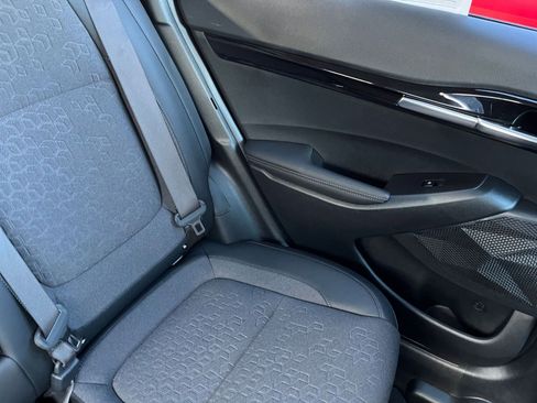 Used 2025 Kia Seltos S image 38