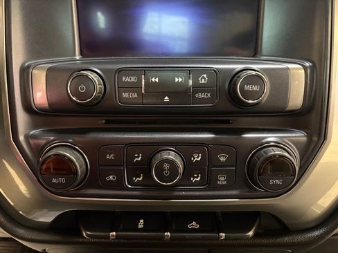 Used 2018 Chevrolet Silverado 1500 LT w/ All Star Edition AWD/4WD image 16