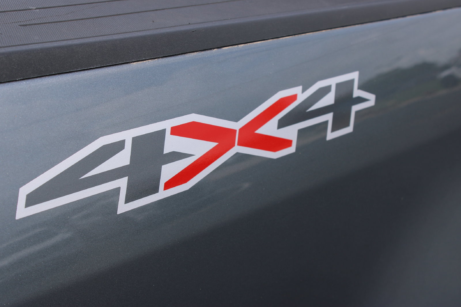 Used 2022 Chevrolet Colorado W/T AWD/4WD image 26