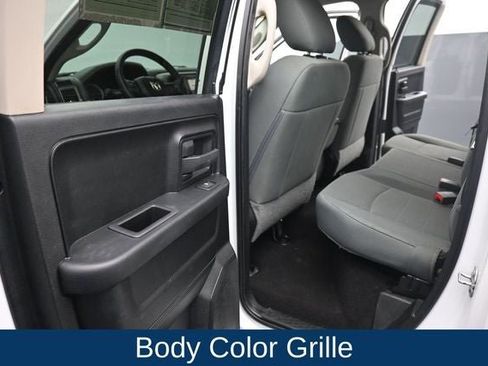 Used 2018 RAM 1500 Express w/ Express Value Package AWD/4WD image 16