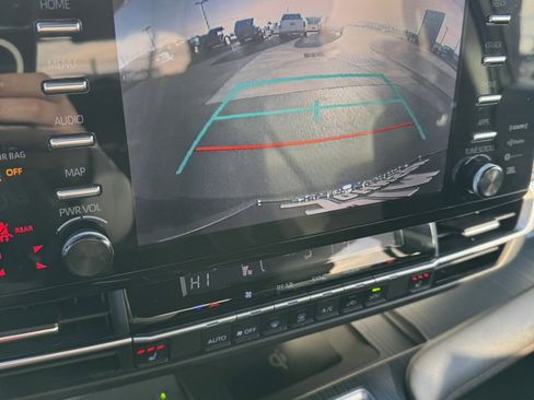 Used 2021 Toyota Sienna XSE image 21