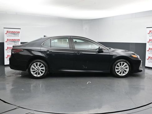 Used 2023 Toyota Camry LE FWD image 9