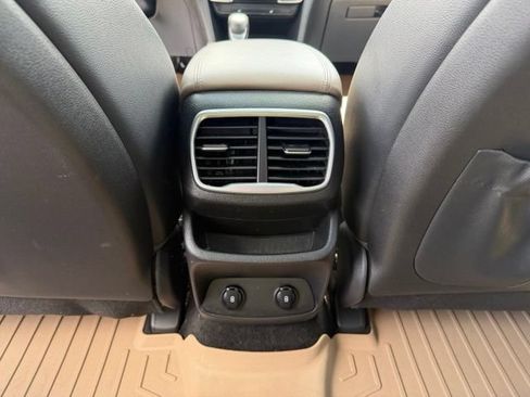 Used 2020 Hyundai Santa Fe SEL AWD/4WD image 33